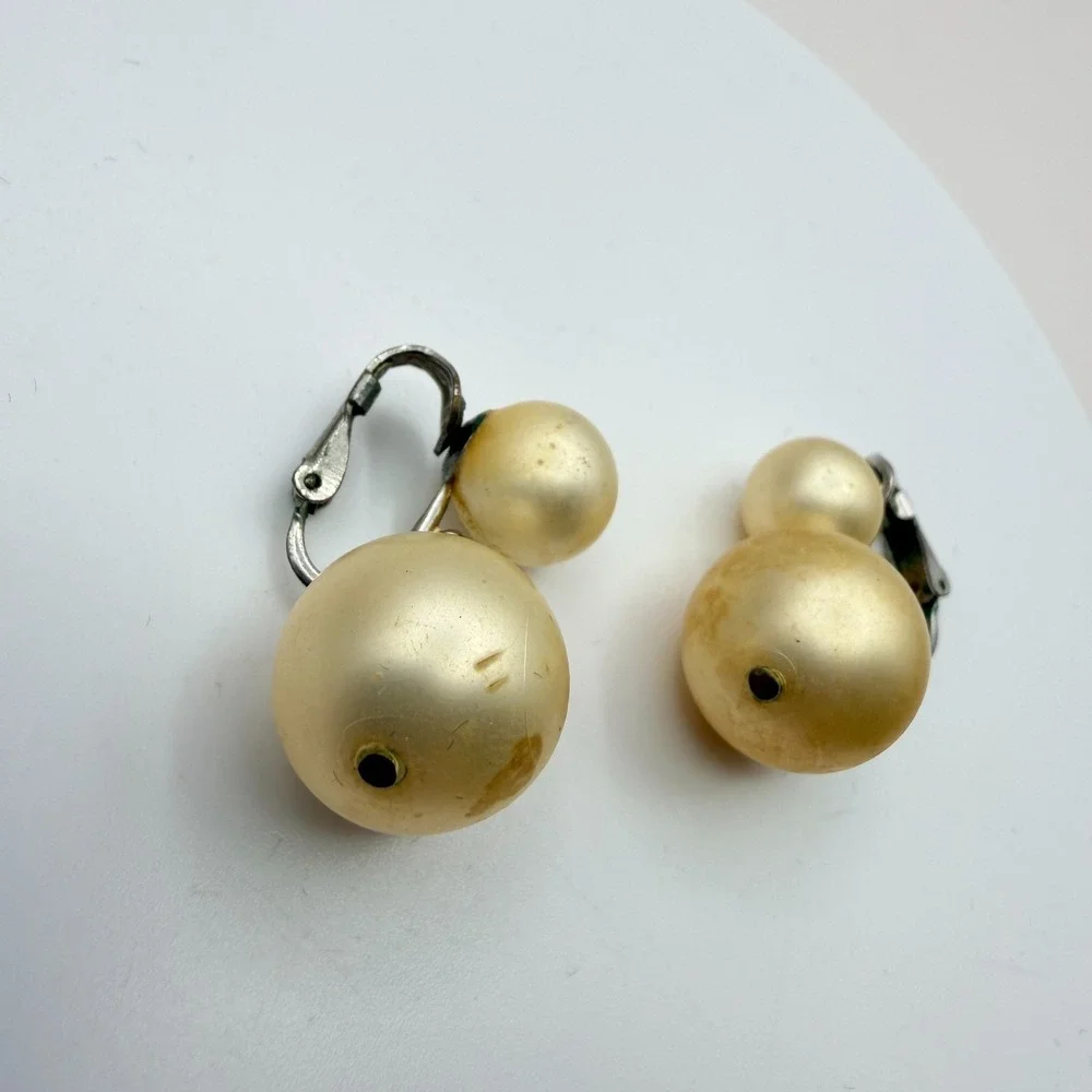 Vintage 90s Silver Tone Double Cream Faux Pearl Earrings Women's Classic Jewelry